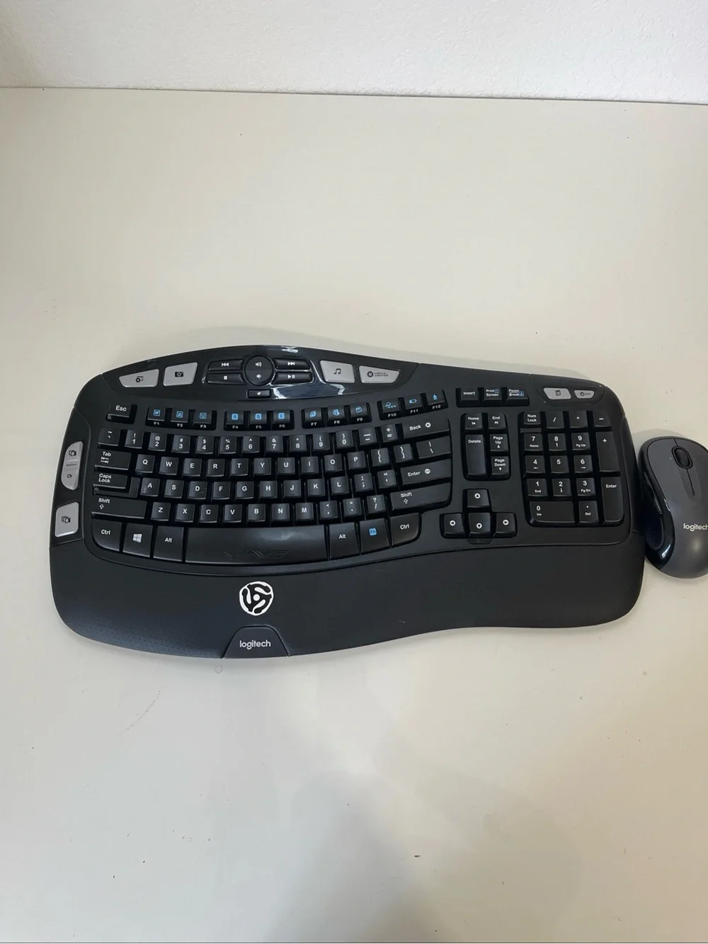 Logitech K350 (920-004481) Wireless Keyboard And Mouse